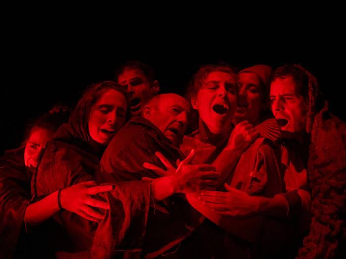 Salgai daude 'Nor naizen baneki' antzezlanerako sarrerak