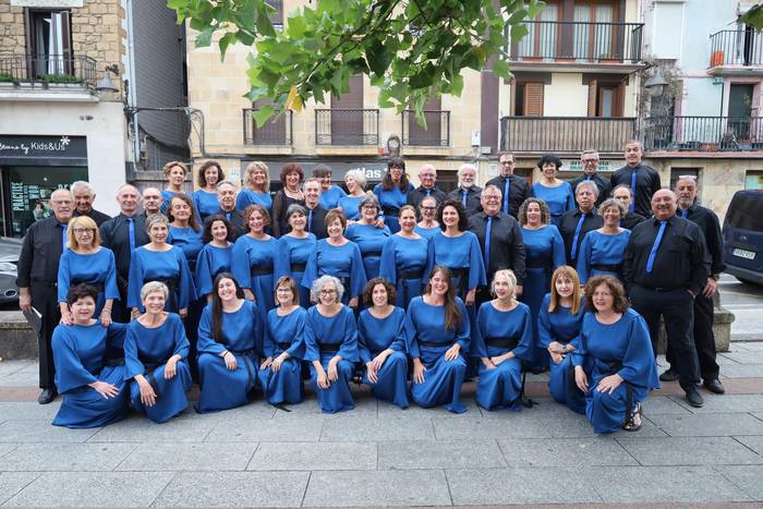 Burlatan kontzertua emango du Zarautz Abesbatzak larunbatean