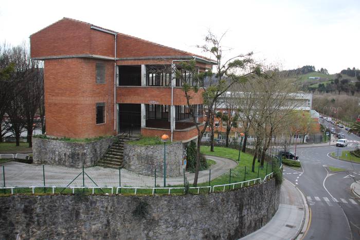 Alokairura bideratzeko 25 etxe eraikiko dituzte Zarauzko Azken Portu auzoan