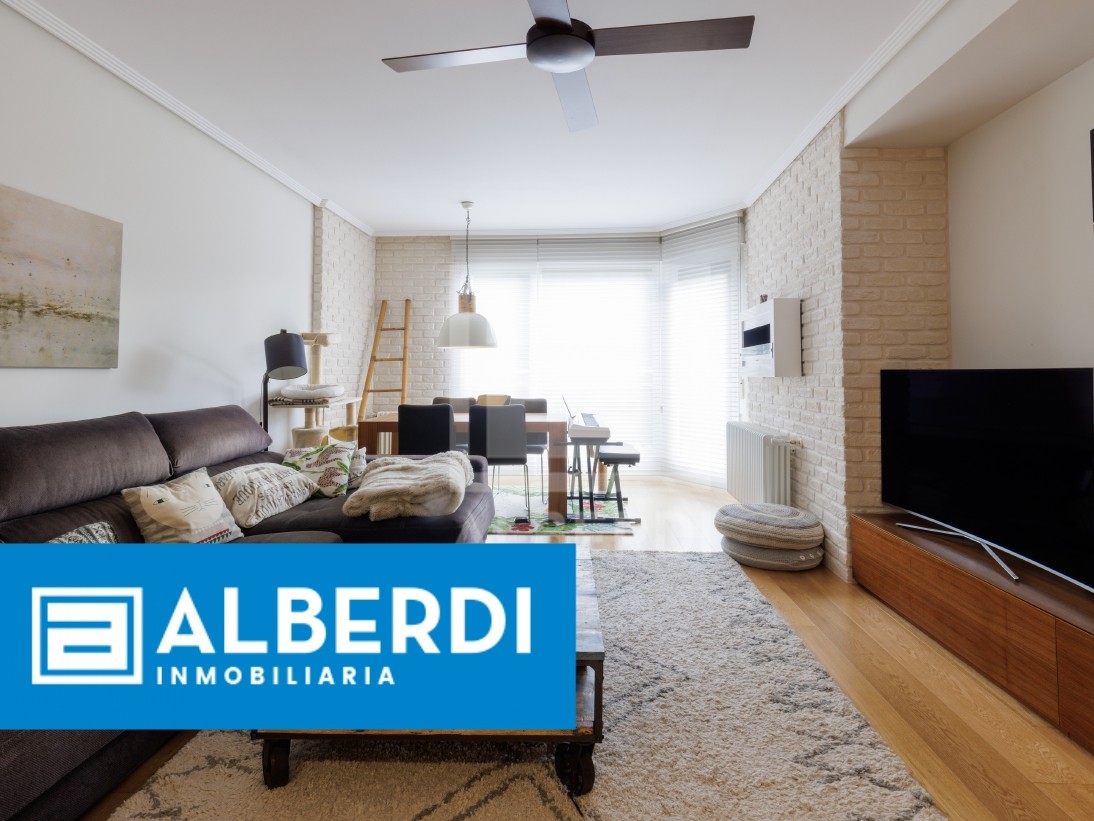 Alberdi Inmobiliaria: egoera oso onean dagoen etxebizitza Burdinoleta kalean