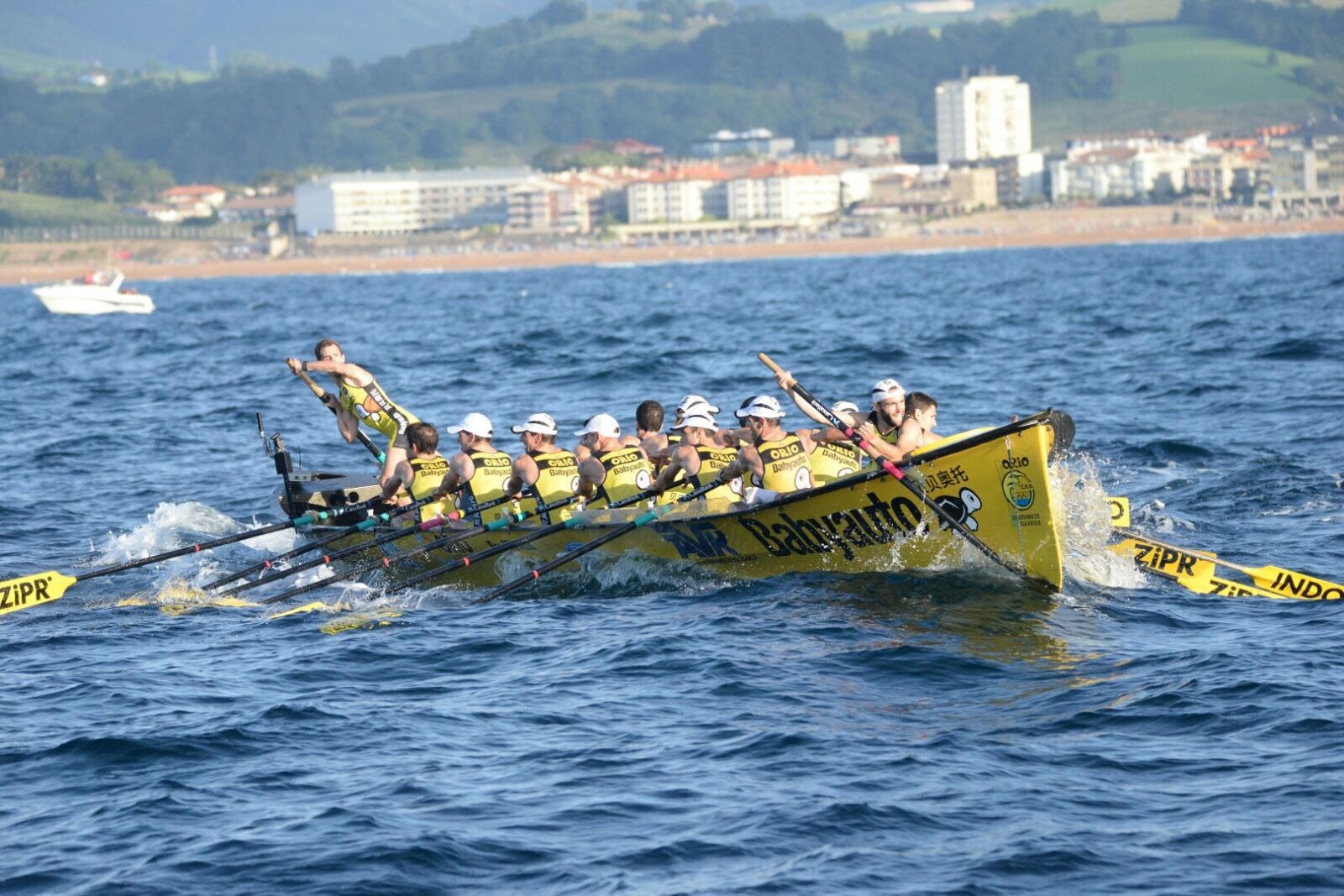 1. eta 3. postuak Orioko txalupentzat Zarauzko lehen jardunaldian