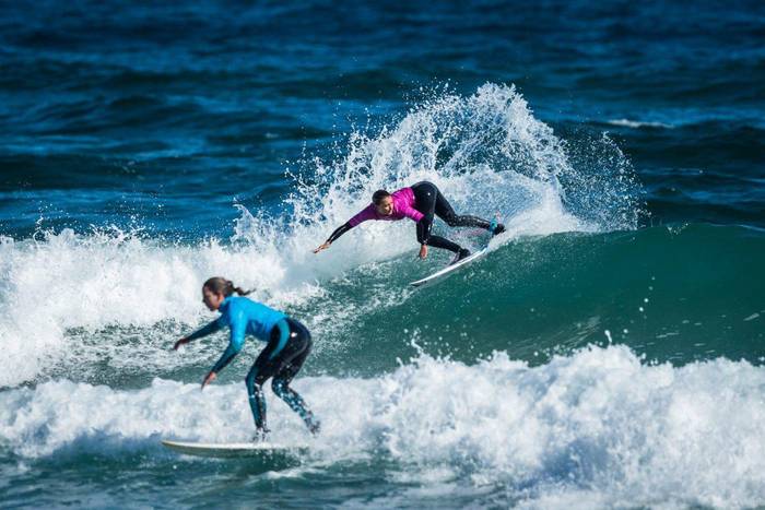 ARGAZKI GALERIA: Hurrengo txanda jokatzeko sailkatu da Nadia Erostarbe surflari zarauztarra