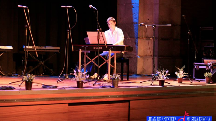 Piano entzunaldia eskainiko dute Juan Antxieta musika eskolako ikasleek gaur arratsaldean