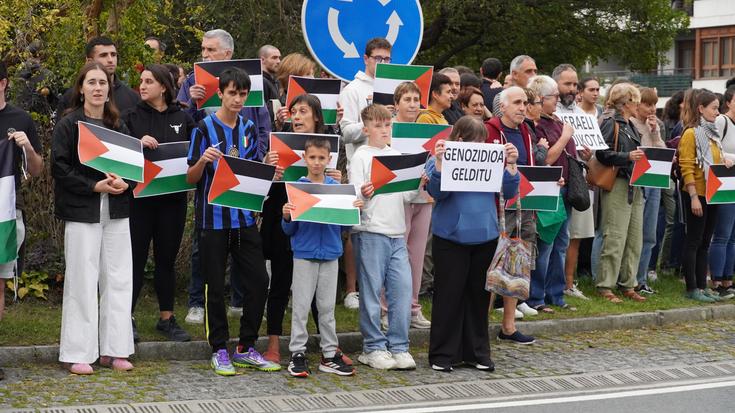Ehunka lagun batu da goizeko Palestinaren aldeko mobilizazioetan