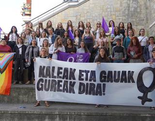 Festetan "gune seguruak" bermatzeko protokoloa prestatu du Zumaiako Mugimendu Feministak