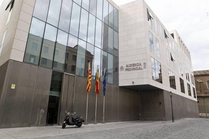 Azpeitiko Marmoles Aztiria eta Goaz Lanak enpresak zigortu ditu epaileak, langile bat gaixotu izanaren erantzule jota