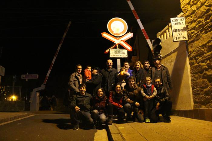 Paxotarren agurra euren ezizenaren jatorriari