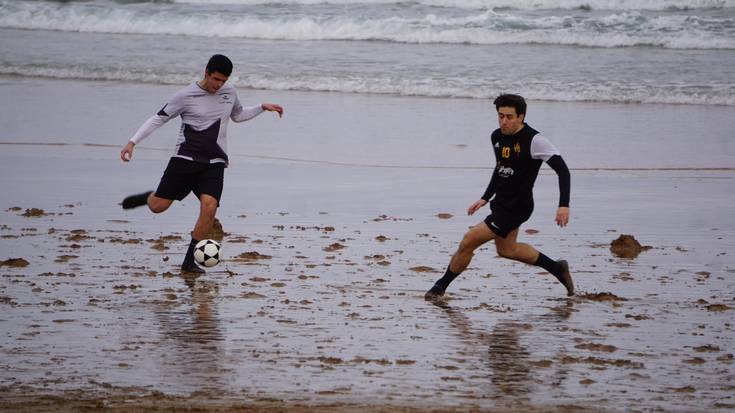 Larunbat eguerdian jokatuko dituzte plaieroak