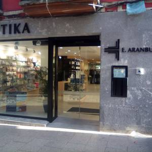 Farmazia eta parafarmazia produktuak