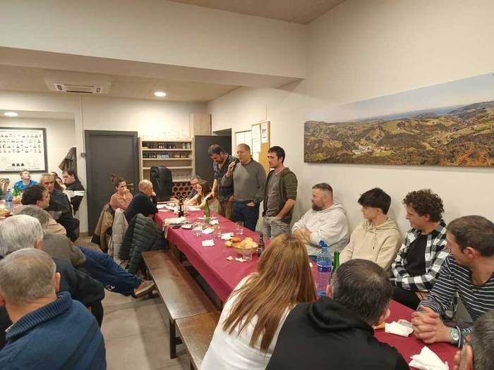 Bihar jokatuko dituzte Urola Kostako Herriarteko Bertso Txapelketako finalerdiak, Hiruputzun