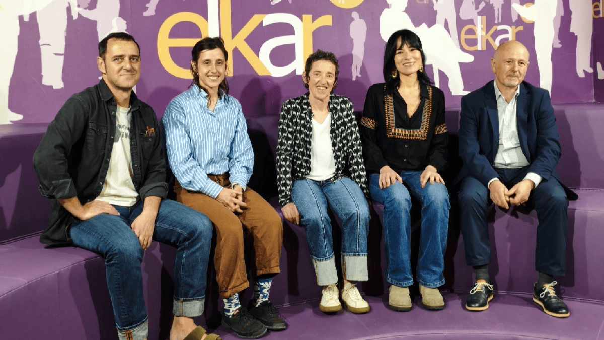 Xabier Etxeberriak jaso du Elkar Fundazioak banatutako aurtengo Joseba Jaka Beka