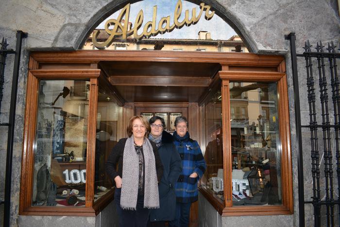 Orratza eta haria, 100 urteko ibilia