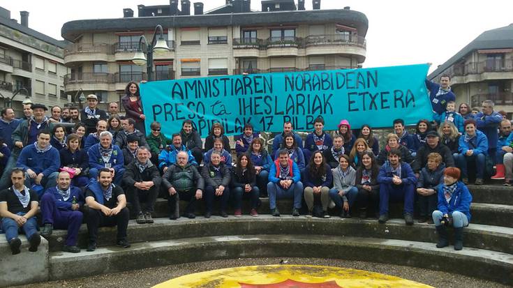 Preso eta iheslariak etxera ekartzeko konpromisoa aldarrikatu dute