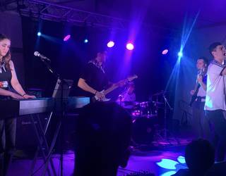 Santelmoetako bertsio gauerako izen-ematea zabaldu dute