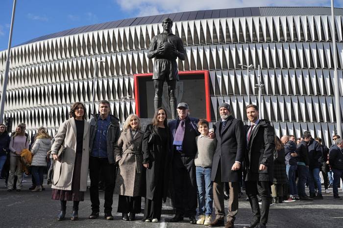 Iribar betikotuta, baina hezur-haragizko