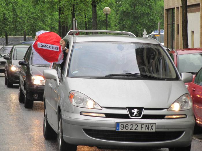 Hezkuntza erreformaren kontra protestak egin dituzte