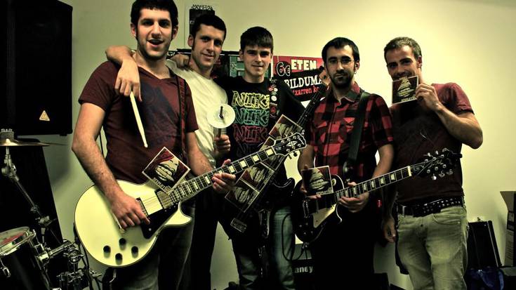 Agurreko kontzertua emango du gaur Sexplotionek