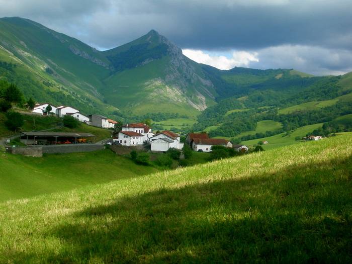 Behorlegi mendira irteera egingo du Pagoetak maiatzaren 18an