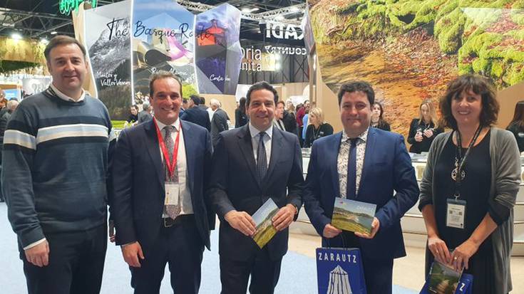 Fitur azokan daude Zarauzko turismoaren ordezkariak ere