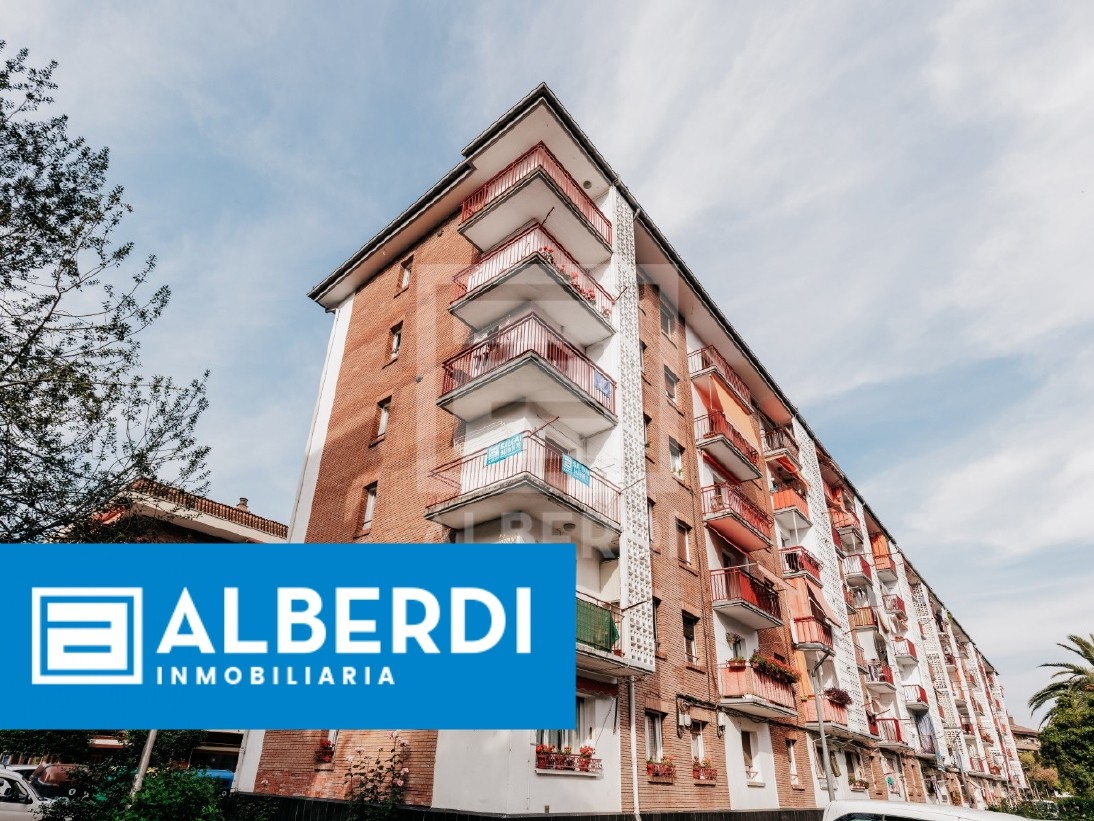 Alberdi Inmobiliaria: lau logelatako etxebizitza Bizkargi kalean