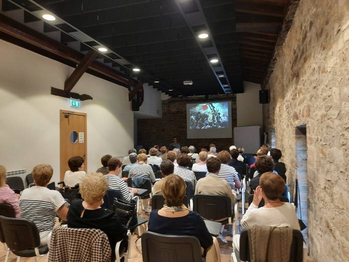 Literatura, arte eta historia ikastaroa eskainiko dute urritik ekainera Basazabalen