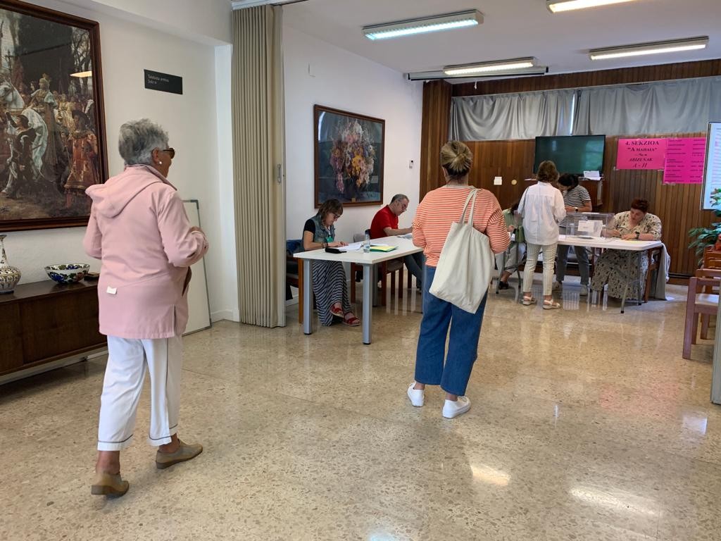 Parte hartzea ia sei puntu jaitsi da hautetsontziak ixteko bi orduren faltan