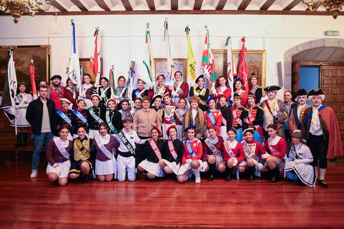 Danborrada, taldez talde