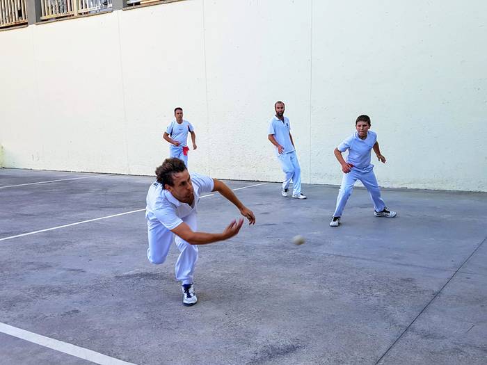 Oliden-Alkorta eta Sasiain-Gorostola bikoteek jokatuko dute Itzurungo finala