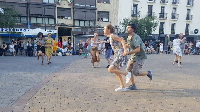 Giro ederra izan dute Zumaiako Gala Egunean