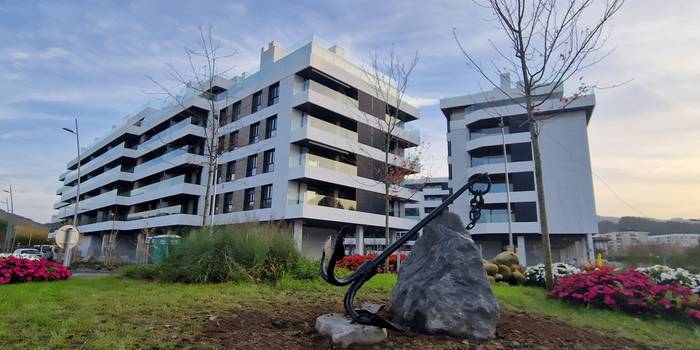 79 aparkaleku plaza esleitzeko prozesua abiarazi du udalak