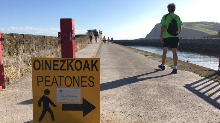 Behetik joan, goitik bueltatu