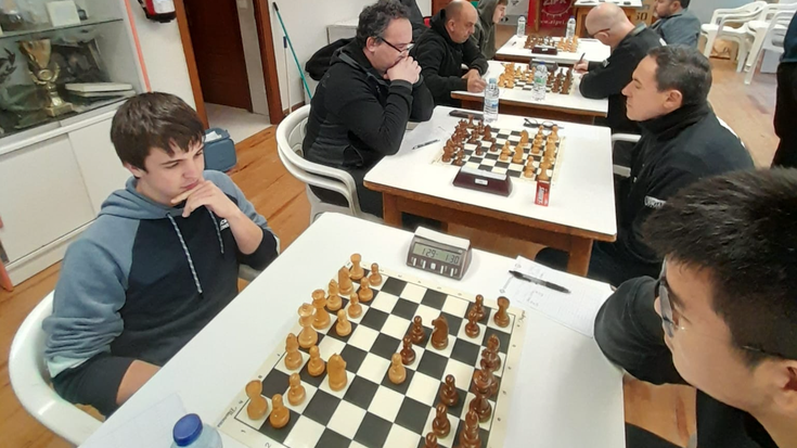 Txanponaren bi aldeak ikusi ditu Xake taldeak asteburuan