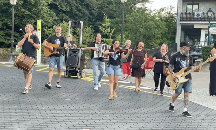 Musika eta kirol hitzorduak izango dira asteburuan Urrestillan, sanjoanen atarian