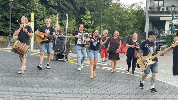 Musika eta kirol hitzorduak izango dira asteburuan Urrestillan, sanjoanen atarian