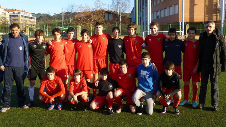 Zumaiakoren kadeteek Ohorezko mailarako igoera erdietsi dute