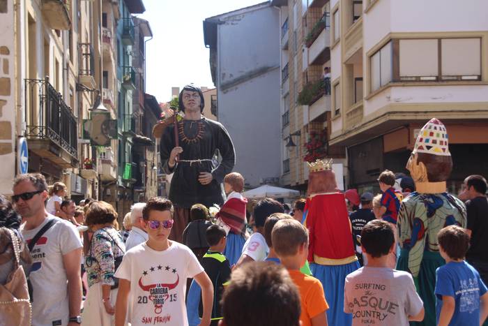 Zarauzko amabirjinetako Aste Nagusia hastera doa