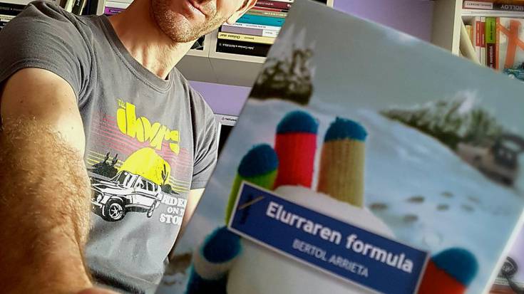 «Idazten hasi nintzen jakin gabe nora nindoan»