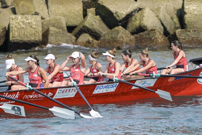 Emakumeen traineruak postua errepikatu du Getarian, eta gizonezkoek seigarren egin dute Castron