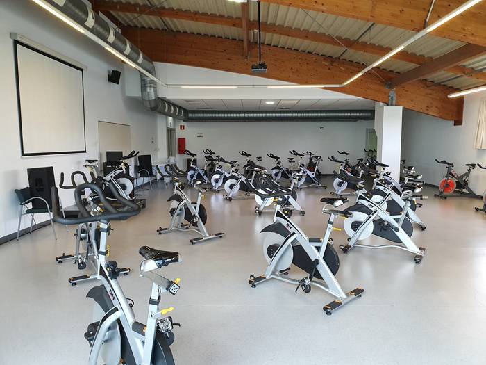 Aritzbatalde kiroldegiko fitness eremua itxita egongo da gaur berorari lotutako alarma gorria dela eta