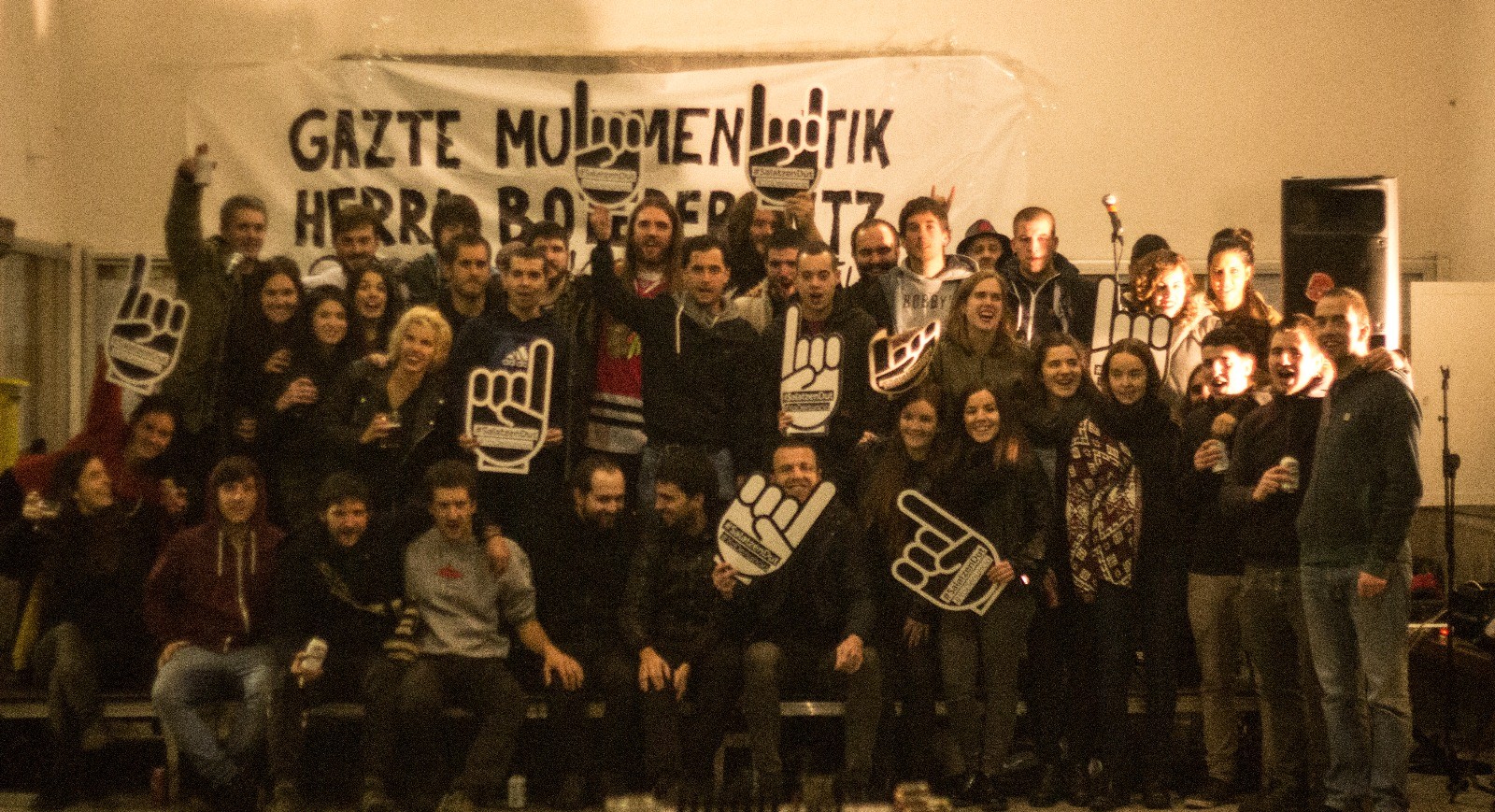 Gazte Topaketetan ere #SalatzenDut eta #u14Bilbora argazkia atera zuten
