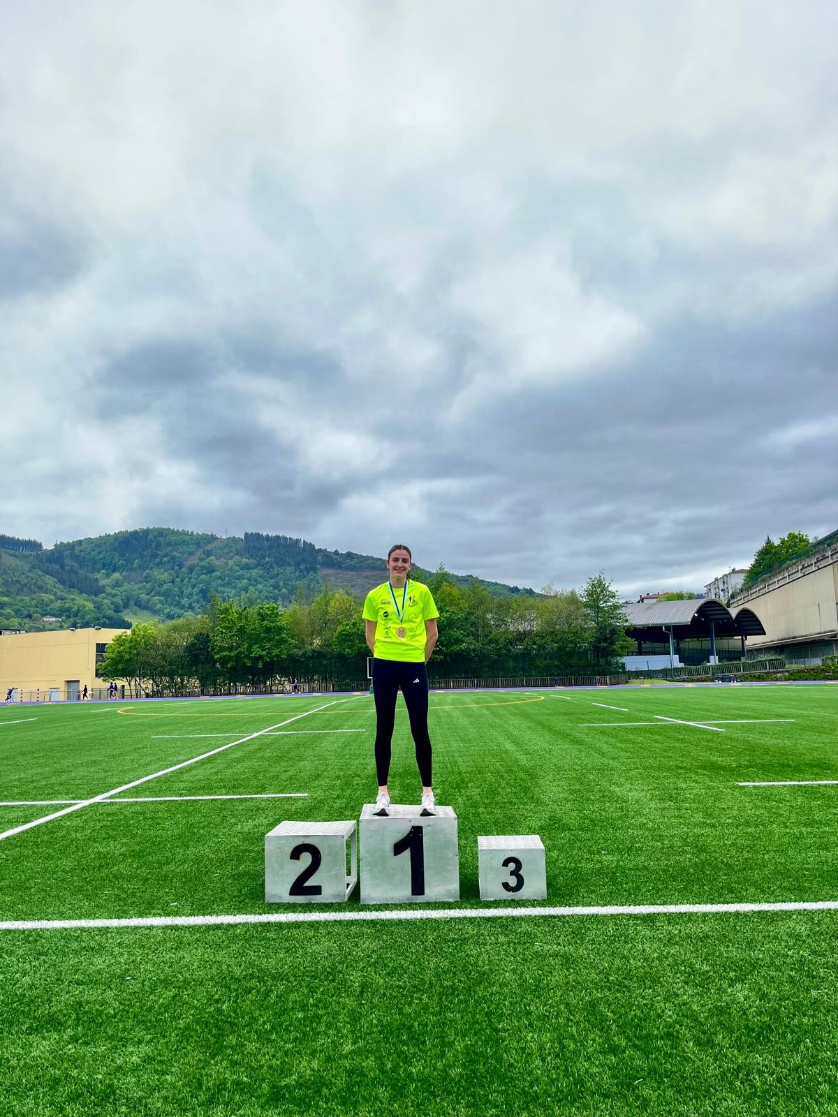 Naroa Azkue eta Djiara Ndao txapeldun, Gipuzkoako Atletismo Txapelketan