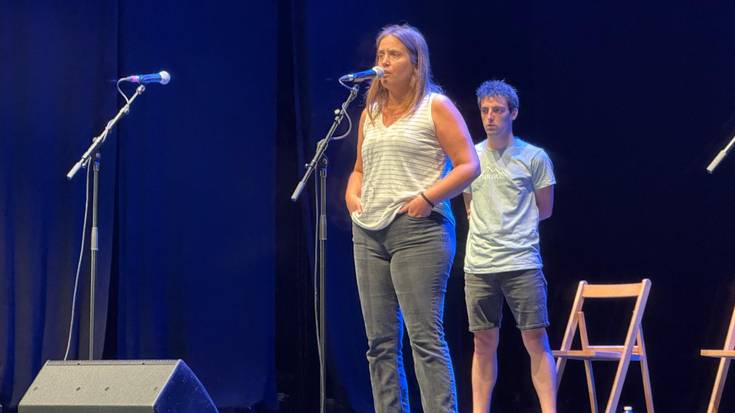Bertso giroan elkartu dira herriko ikastetxeak, Baztartxon