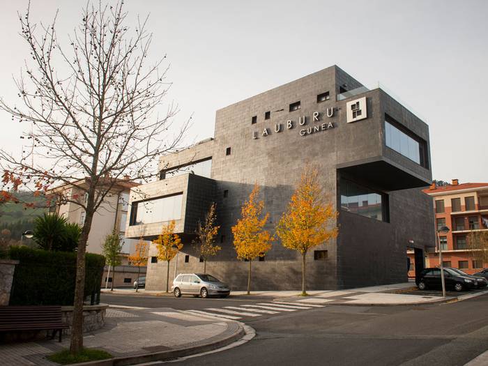 Aizarnazabal biziberritzen bilera