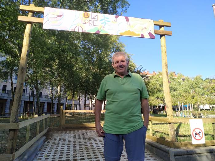 Irudimena lantzeko lorategia atondu dute Igerain-Gain parkean