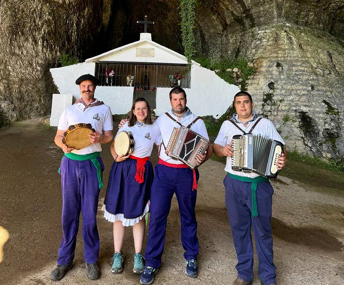 Amets Bilbao eta Ander Gorostiaga eta Arboledako Trikitixa igoko dira Aristerrazuko oholtzara bihar