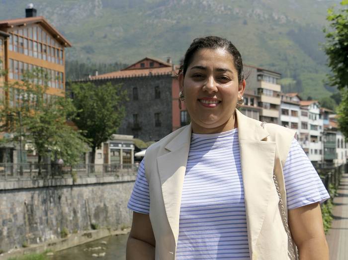 Jazmina Vallecillo: "Oso gogorra da dena atzean uztea"