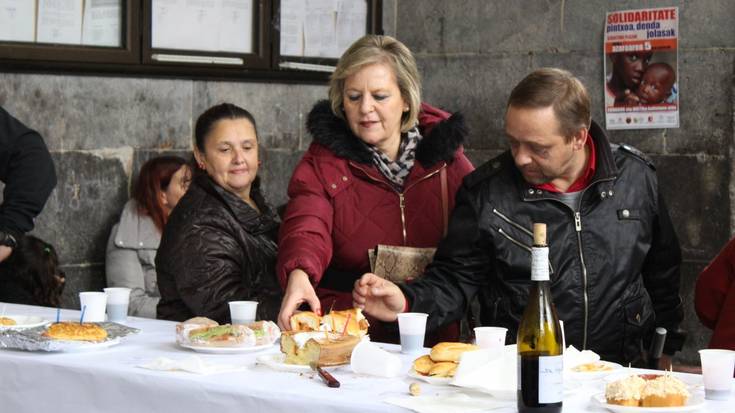 1.510 euro bildu dituzte Haitira eta Ekuadorrera bidaltzeko