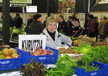 Santo Tomas Egunean postuak jartzeko eskariak azaroan egin beharko dira