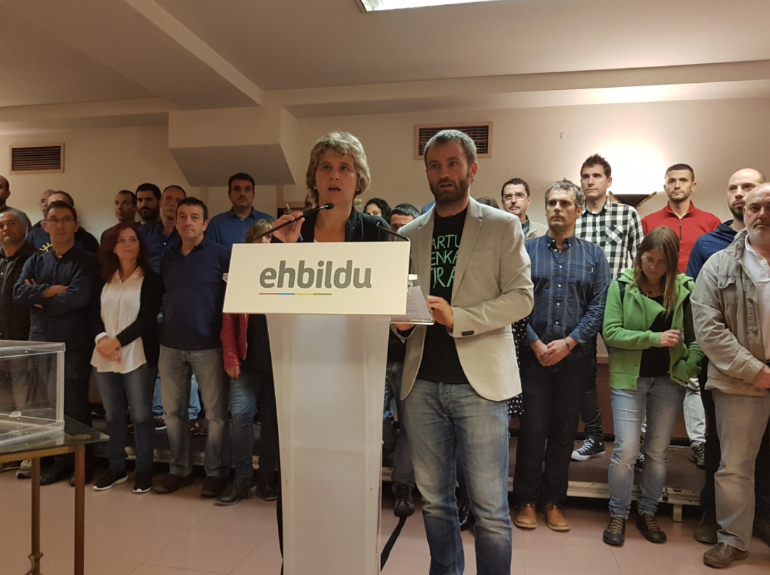 Eneko Etxeberria Kataluniako prozesu subiranistari babesa erakutsi dioten alkateen artean izan da