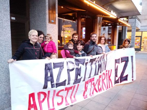 Gaur arratsaldean, elkarretaratze irekiarekin amaituko da apustu etxearen aurkako osteguneroko ekimena